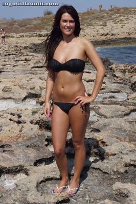 HOT BIKINI GIRLS - Gabby - Black