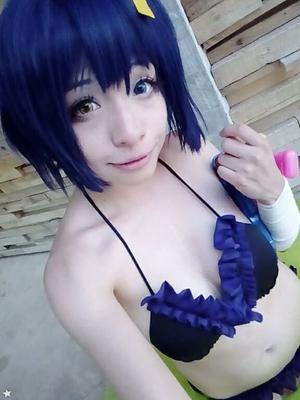 Rikka Takanashi Biquíni Cosplay