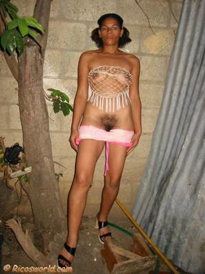 Caraïbes amateur berta chatte poilue et moche