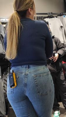 Big Ass Candid Jeans Deutsche Kommentare