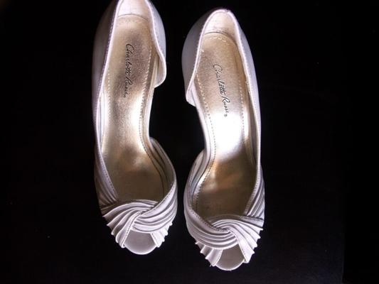 nouveaux peep toes blancs