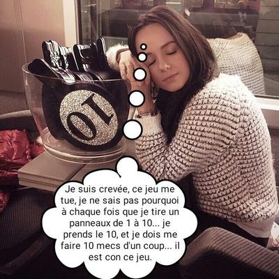 Legenda em francês (Français) Alizée aime les gangbangs.