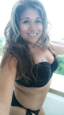 MI BIKINI MILF LATINA CALIENTE