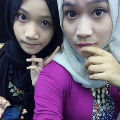 Jilbab Cute And Sexy ~Malaysian~