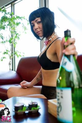 SuicideGirls - Séduction Rockezi-Sake