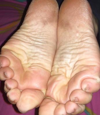 A Mature Friends Feet !