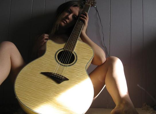 chica guitarra