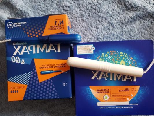 Tampões Tampax na bunda!