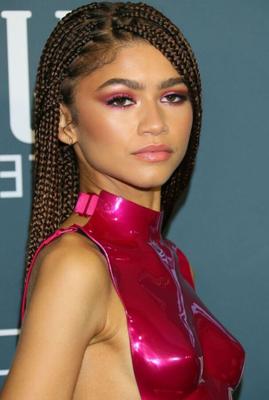 Zendaya, reine des tenues bizarres mais salopes