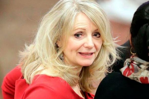 Qui veut baiser Tracy Brabin ?