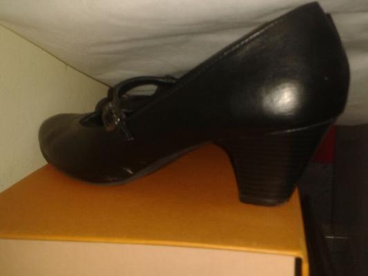 Die Schuhe Meiner Kollegin Hure und sexy