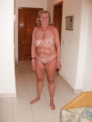 Sue,a horny granny slut from the UK