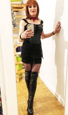 Die französische Crossdresser-Schönheit Panda Rine