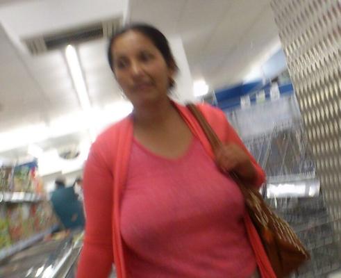 Público Refugiados árabes de grandes tetas Berlín Ver a través de compras