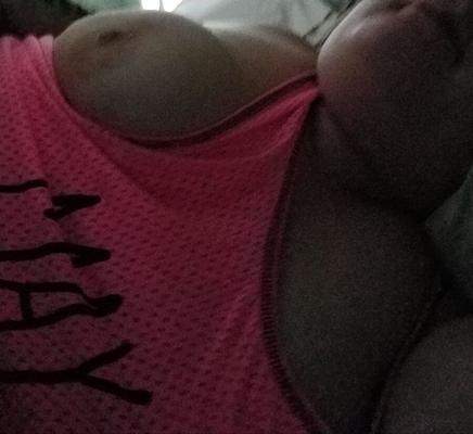 Dormir bbw tit