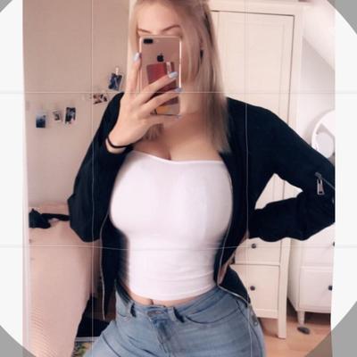 Sexy blonder deutscher Teenager [Kein Akt]