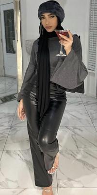 Hijabi Slut Loves Leather