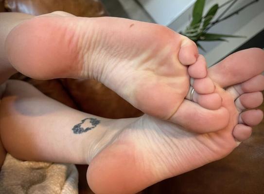 Ash, showing her perfect soles!