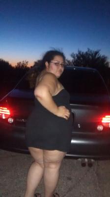 bbw wife being naughty outside