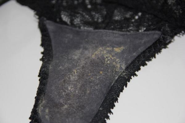 My friend and her dirty panties