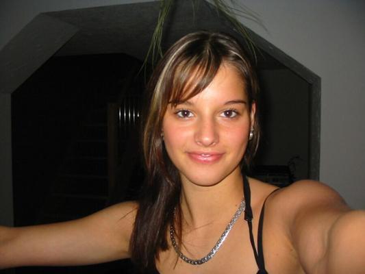 Fille brune