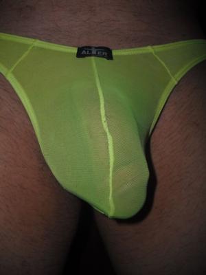 tanga verde