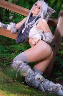 Jessica Nigri Hon Le Loup