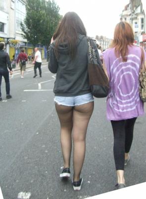 Chav Teen En Petit Short