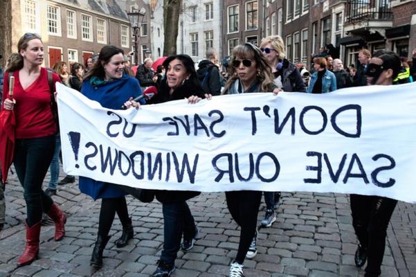 Amsterdam – Hören Sie auf, unsere Fenster zu schließen