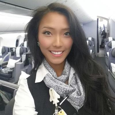 Schöne koreanische Stewardess Gook Cumbucket