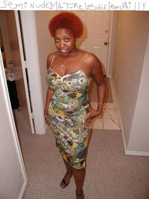 ghetto girls-semi nude mature leslie from philly pa