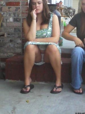 Chubby Bi Wife suce, se propage et joue