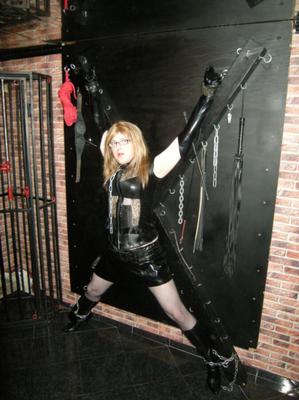 Slave Girl Sara - A Sissy Whore to Expose