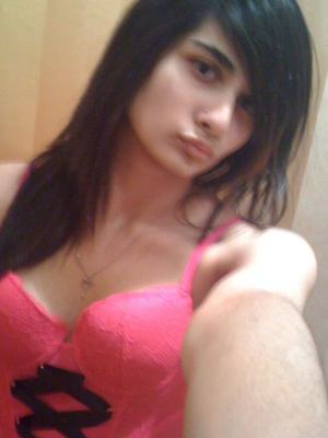 Lindo indio Desi adolescente desnudo selfie en el baño