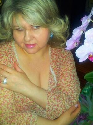 Alena – reife Blondine aus Russland