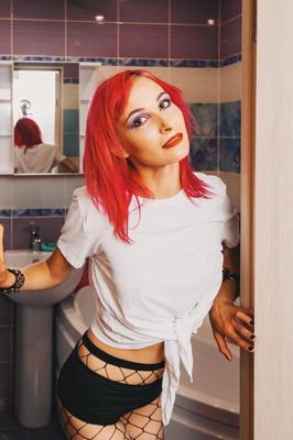 Suicide Girls – Ksew – Madder