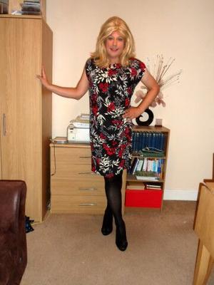 Nicola at Home in Black, Red & White Dress