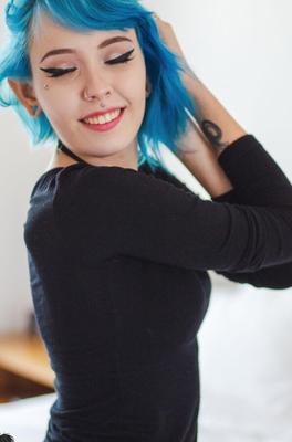 Suicide Girls Vohs - En mi cama