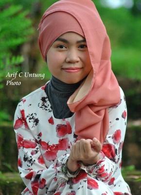 dina caliente jilbab hijab