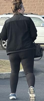 Costco Sightings  - BBW in Black Walking In