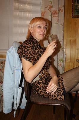 Russian mature whore Irina at home