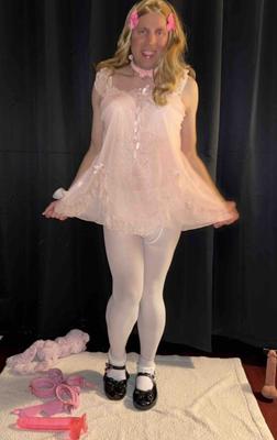 What a sissy must wear to bed