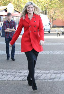 Célébrités MILF en collants - Holly Willoughby