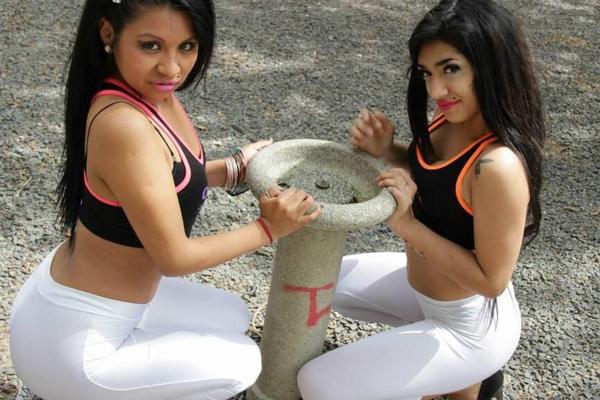 Twins Soria&#;s (ARG) - Pit Babes