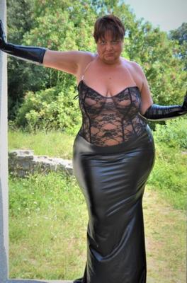 Sexy deutsche BBW-Fetischschlampe