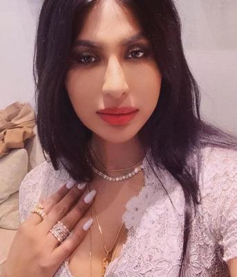 Schöne sexy Desi TGirl Amelia