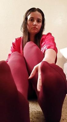 Amateur en collants rouges