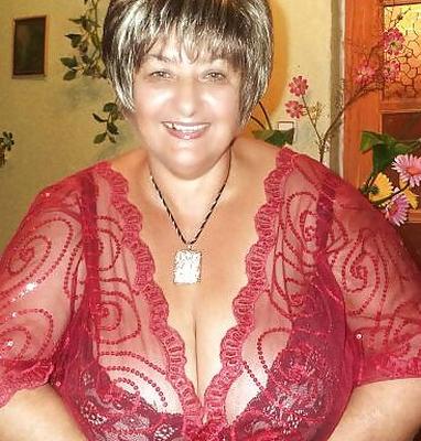 Grand-mère russe BBW aux gros seins Valentina R.