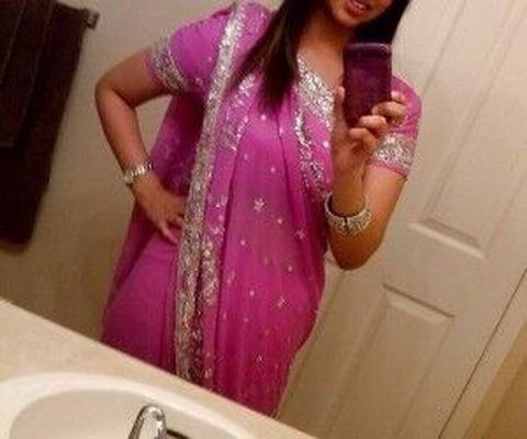 Paki milf stripping sari!