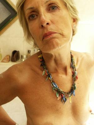 FRANCOISE HOT MATURE FRENCH GILF